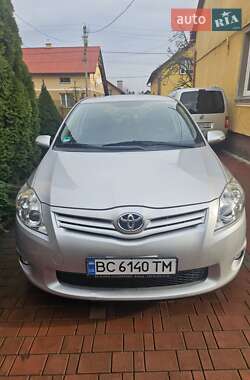 Хетчбек Toyota Auris 2011 в Львові