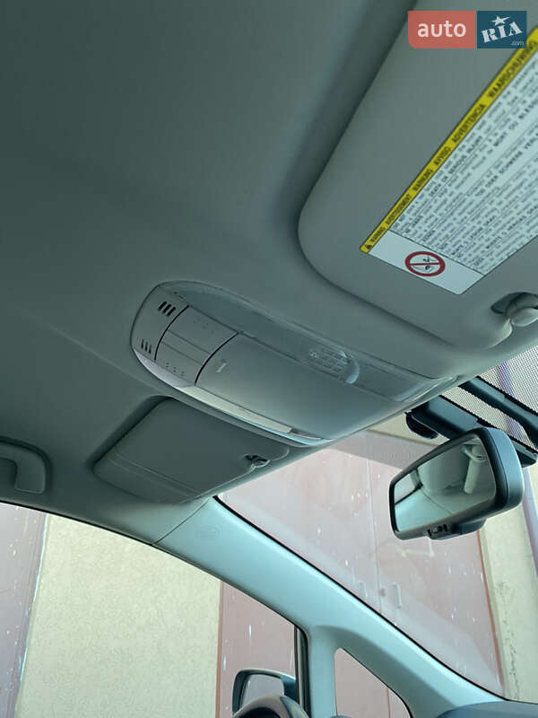 Хетчбек Toyota Auris 2006 в Івано-Франківську