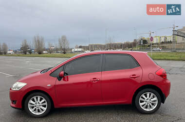 Хэтчбек Toyota Auris 2009 в Киеве