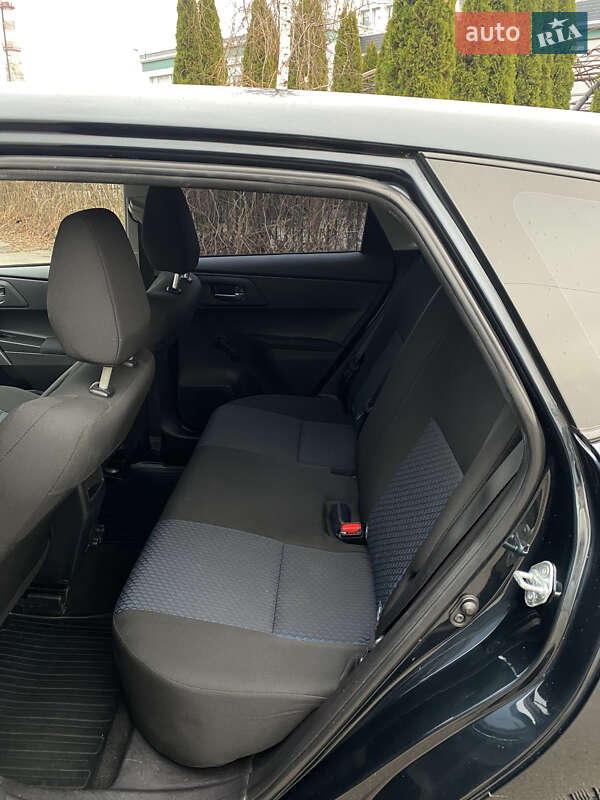 Хетчбек Toyota Auris 2014 в Києві фото 35 Хетчбек Toyota Auris 2014 в Києві