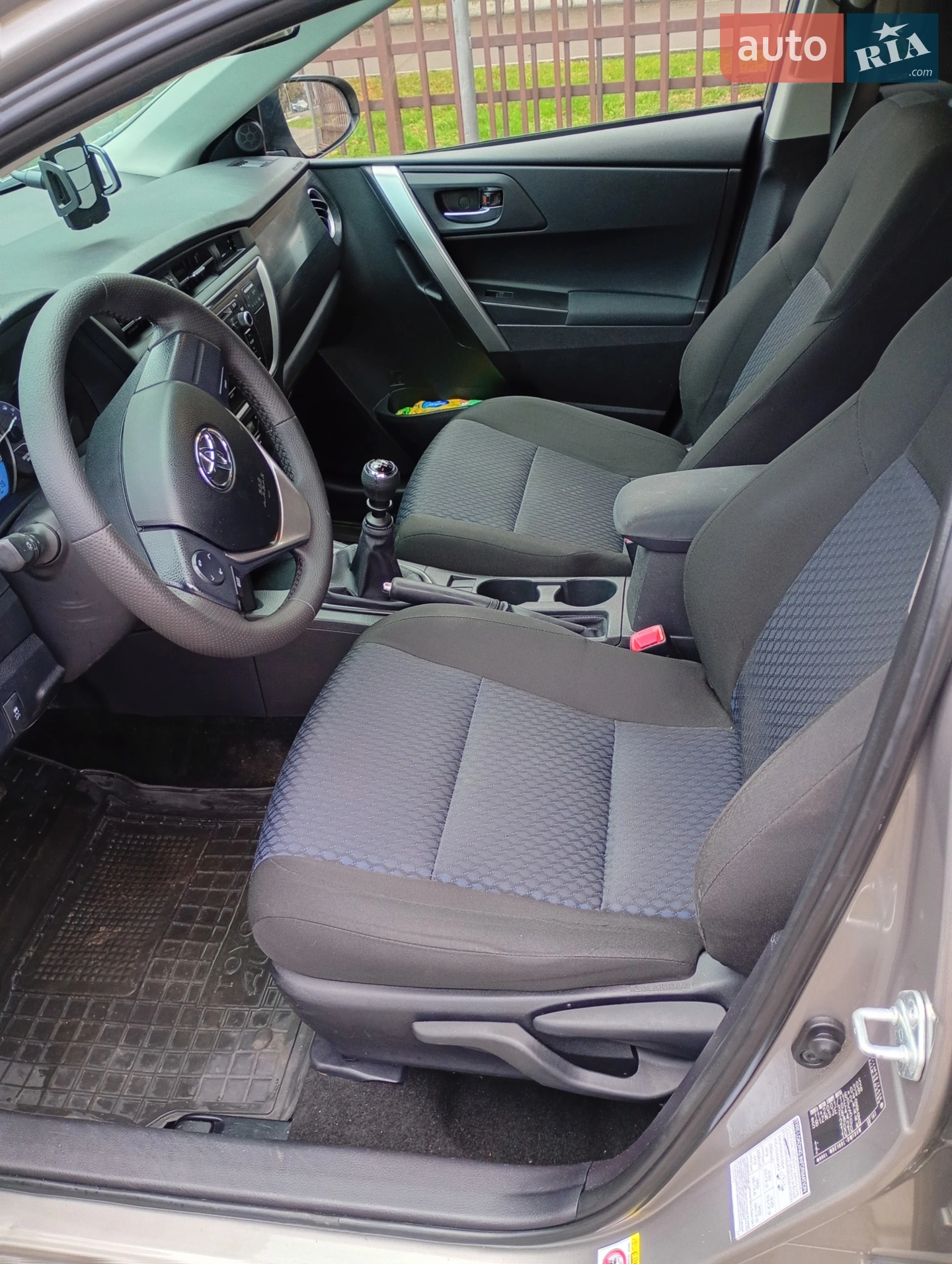 2013 Toyota Auris - мініатюра 12