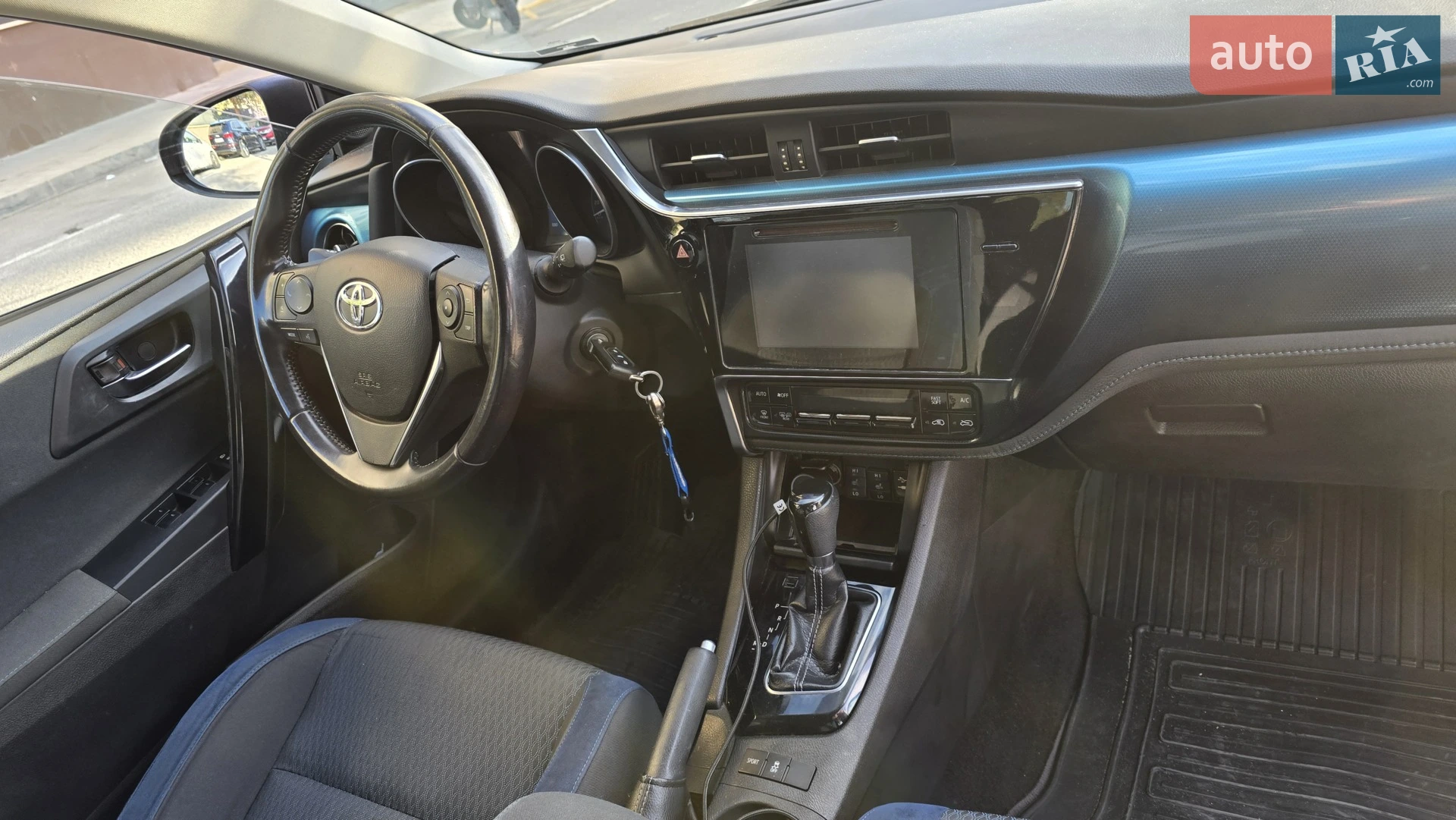 2015 Toyota Auris - мініатюра 13