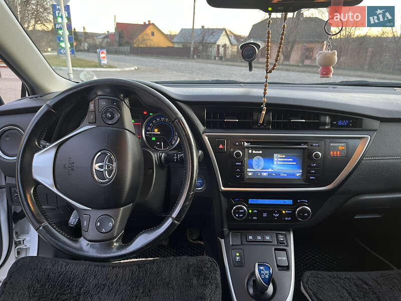 Хэтчбек Toyota Auris 2014 в Трускавце
