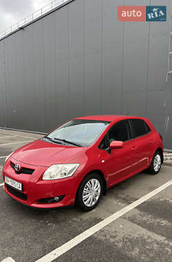 Хэтчбек Toyota Auris 2008 в Киеве