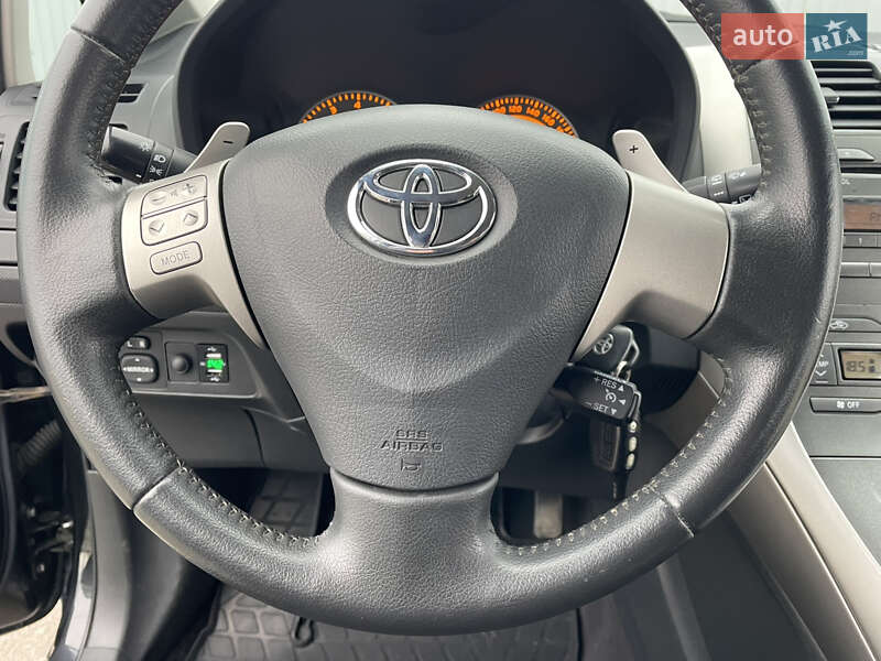 Хетчбек Toyota Auris 2008 в Києві