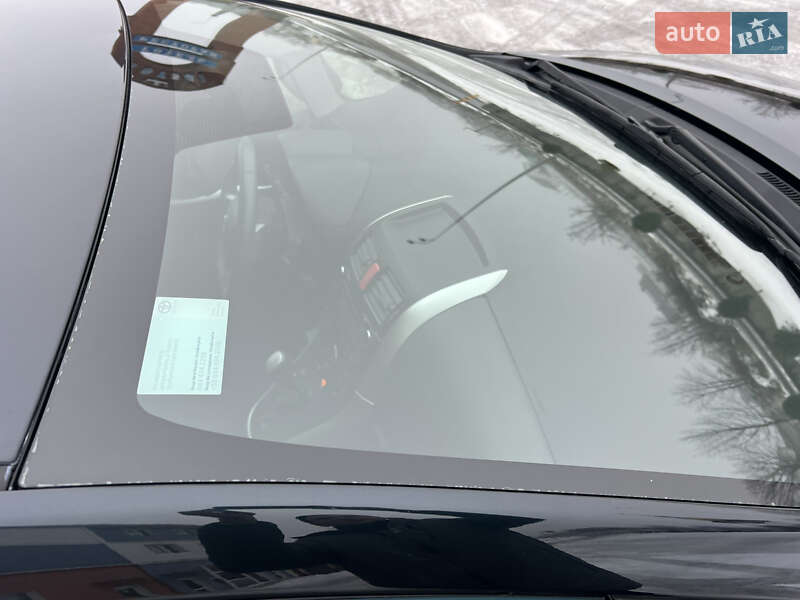 Хэтчбек Toyota Auris 2011 в Виннице