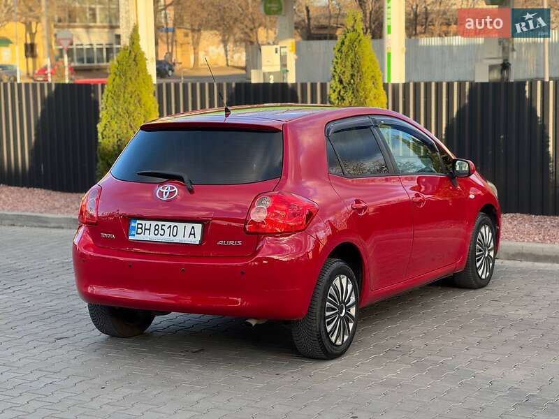 Хэтчбек Toyota Auris 2007 в Одессе