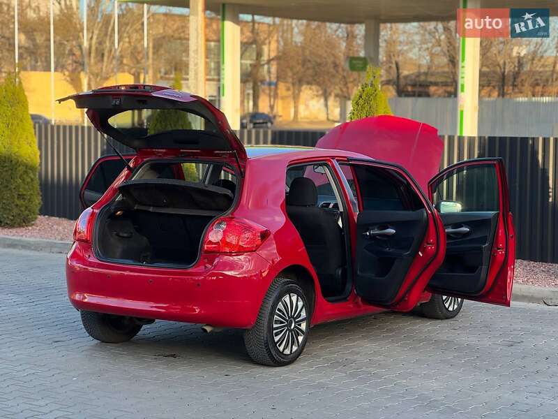 Хэтчбек Toyota Auris 2007 в Одессе