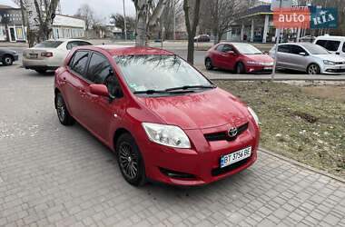 Хэтчбек Toyota Auris 2007 в Николаеве