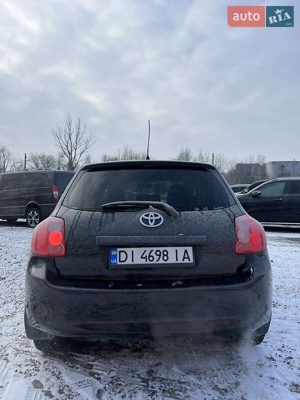 Хэтчбек Toyota Auris 2008 в Черкассах