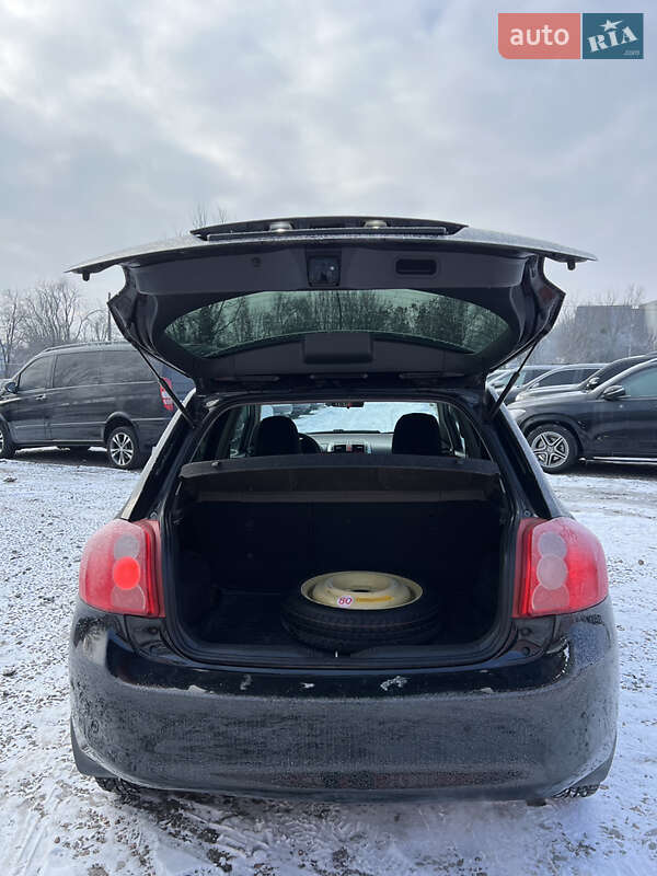 Хэтчбек Toyota Auris 2008 в Черкассах