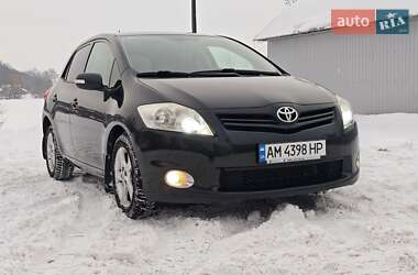 Хэтчбек Toyota Auris 2010 в Бердичеве