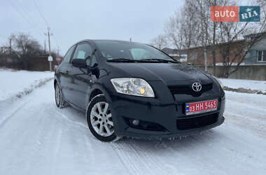 Хэтчбек Toyota Auris 2007 в Луцке