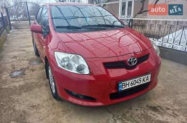 Хетчбек Toyota Auris 2007 в Сараті