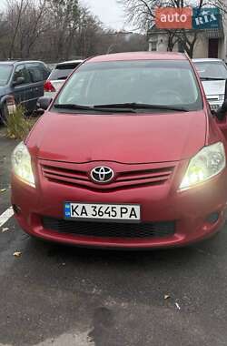 Хетчбек Toyota Auris 2011 в Києві