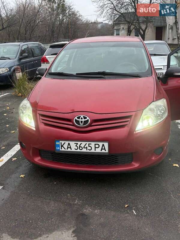 Toyota Auris 2011 Toyota Auris 2011