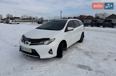 Универсал Toyota Auris 2014 в Виннице