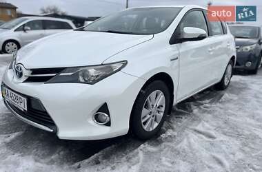Хэтчбек Toyota Auris 2013 в Киеве