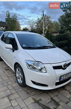 Хэтчбек Toyota Auris 2007 в Черновцах