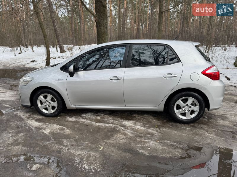 Хэтчбек Toyota Auris 2012 в Киеве