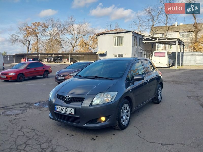 Хэтчбек Toyota Auris 2008 в Николаеве