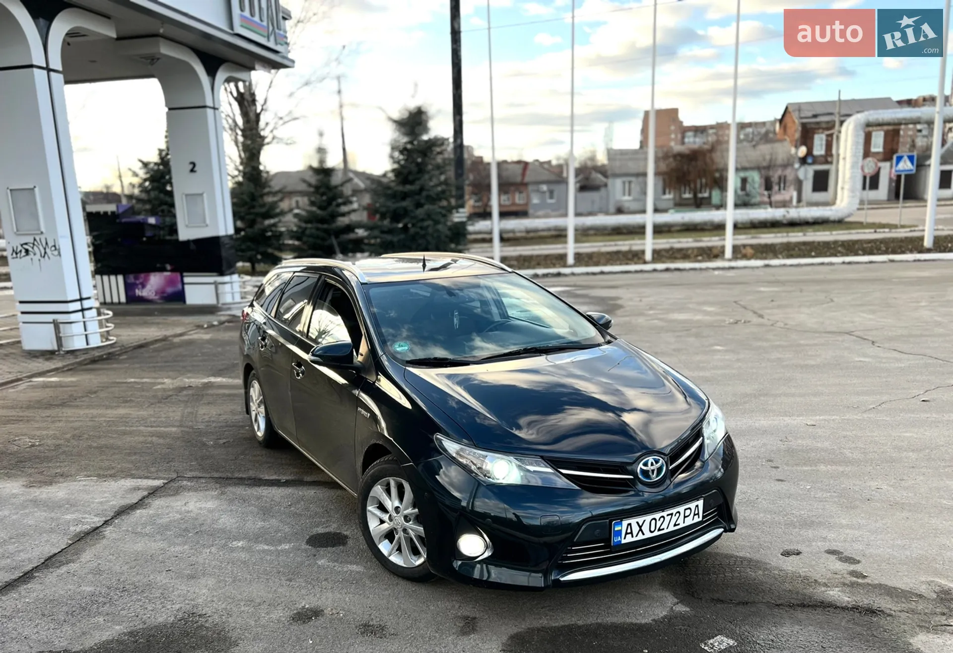2013 Toyota Auris - мініатюра 2