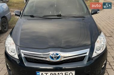 Хэтчбек Toyota Auris 2012 в Ивано-Франковске
