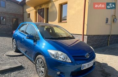 Хетчбек Toyota Auris 2010 в Львові