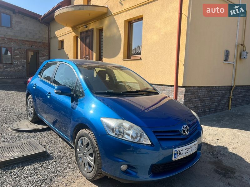 Toyota Auris 2010