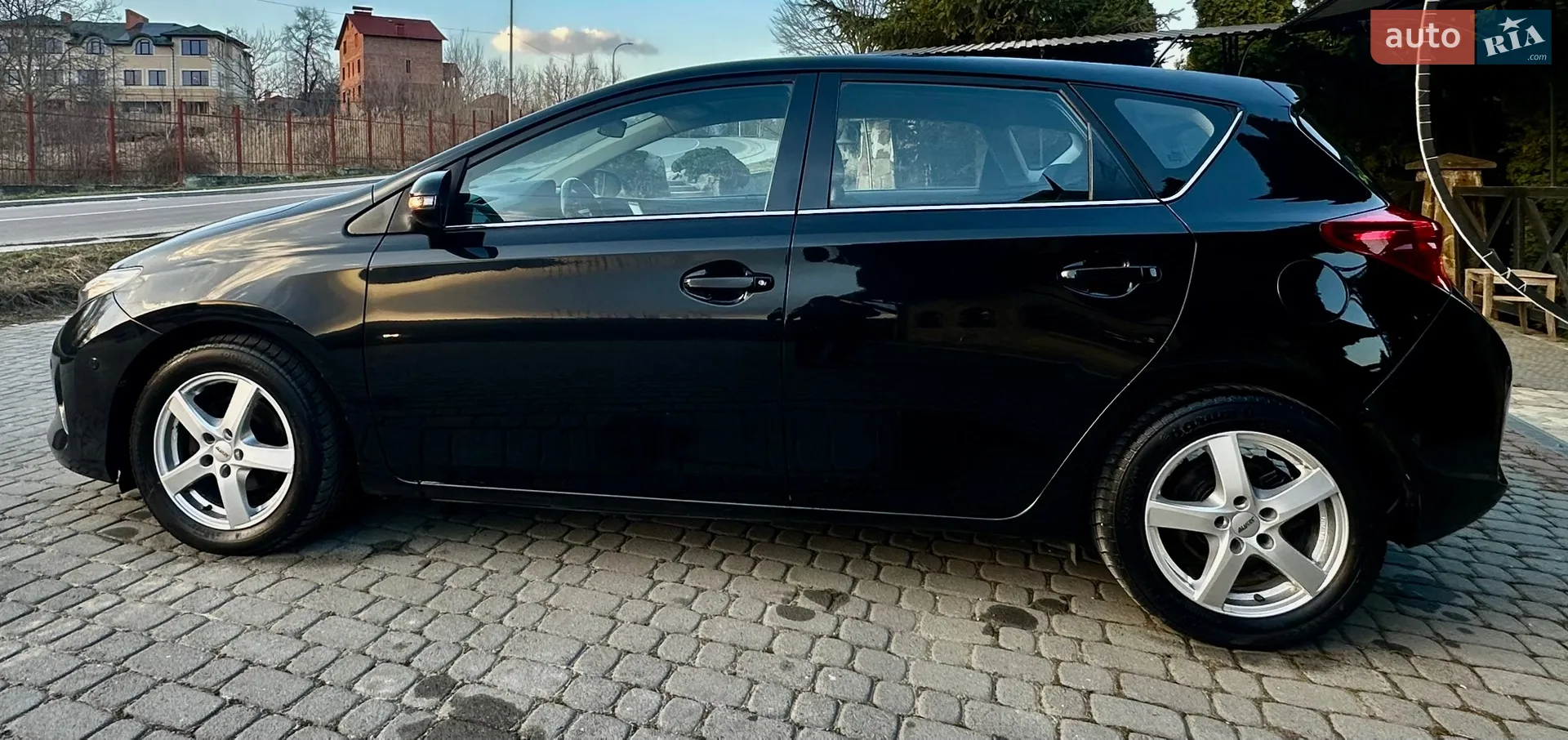 2014 Toyota Auris - мініатюра 14