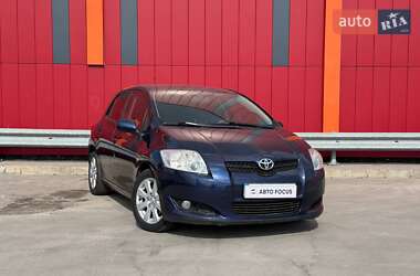 Хэтчбек Toyota Auris 2007 в Киеве
