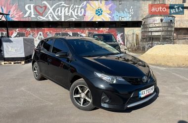 Хетчбек Toyota Auris 2013 в Харкові
