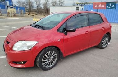 Хетчбек Toyota Auris 2008 в Дніпрі