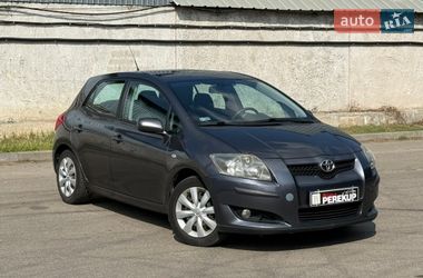 Хэтчбек Toyota Auris 2008 в Киеве