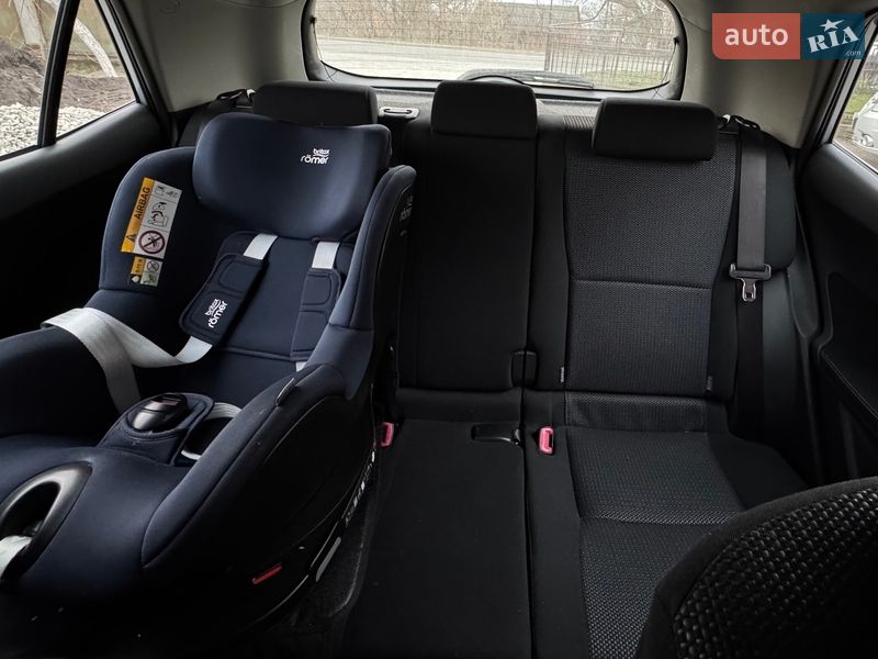 Хэтчбек Toyota Auris 2012 в Городке фото 5 Хэтчбек Toyota Auris 2012 в Городке