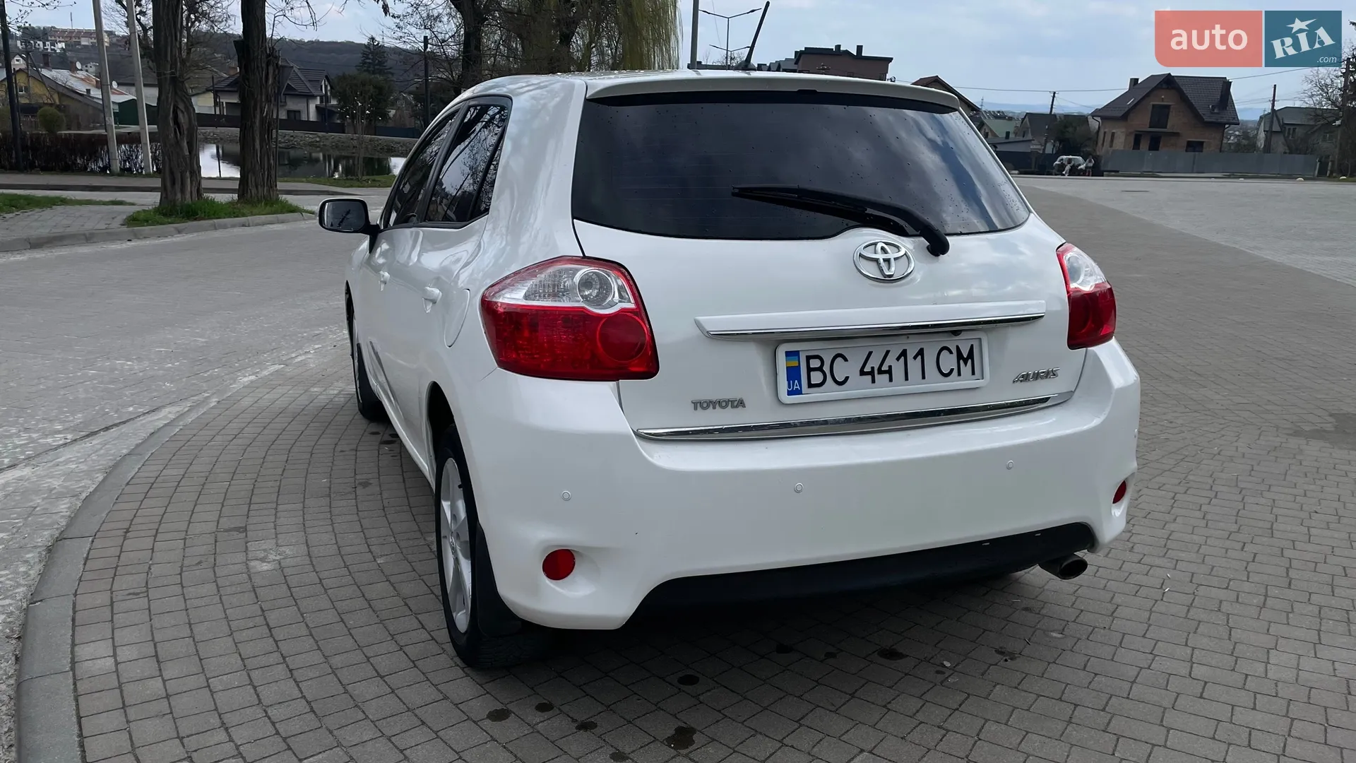 2012 Toyota Auris - мініатюра 2