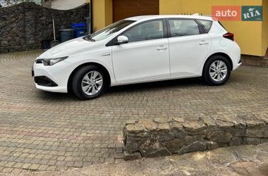 Хэтчбек Toyota Auris 2018 в Львове