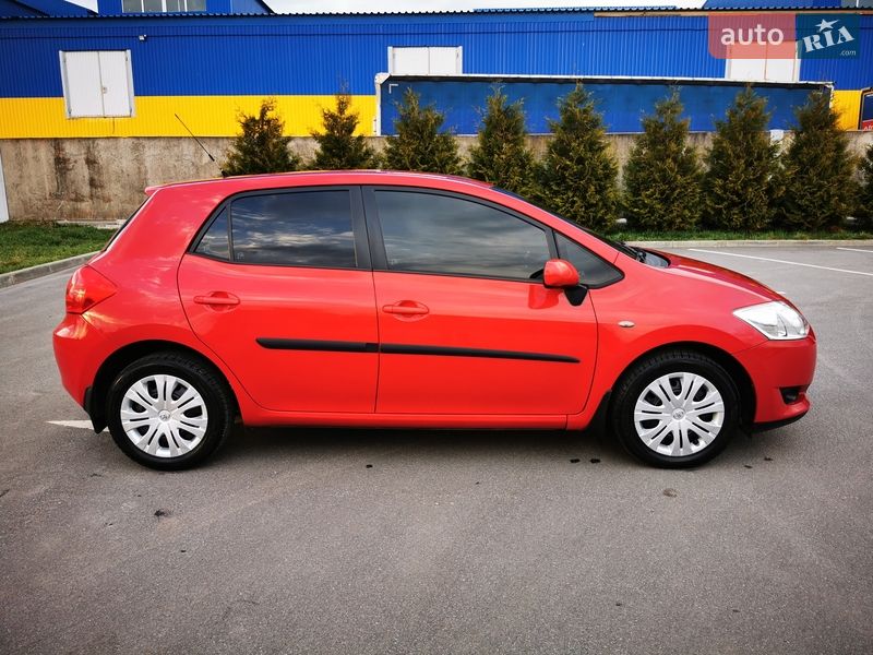 Хетчбек Toyota Auris 2008 в Хмільнику