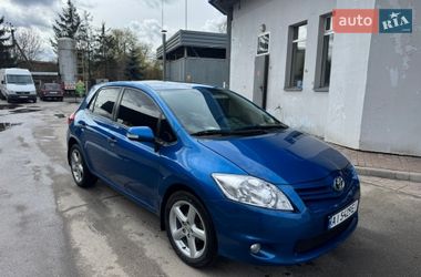 Хэтчбек Toyota Auris 2012 в Виннице