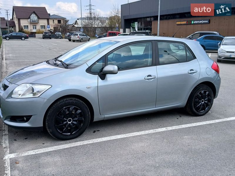 Хэтчбек Toyota Auris 2009 в Ирпене фото Хэтчбек Toyota Auris 2009 в Ирпене