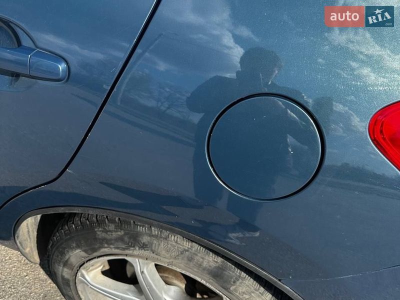 Хэтчбек Toyota Auris 2007 в Днепре