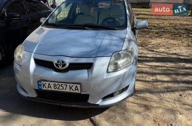 Хэтчбек Toyota Auris 2008 в Киеве