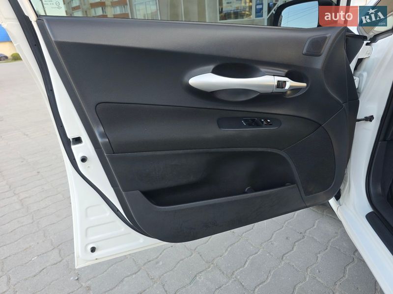 Хэтчбек Toyota Auris 2013 в Хмельницком фото 38 Хэтчбек Toyota Auris 2013 в Хмельницком