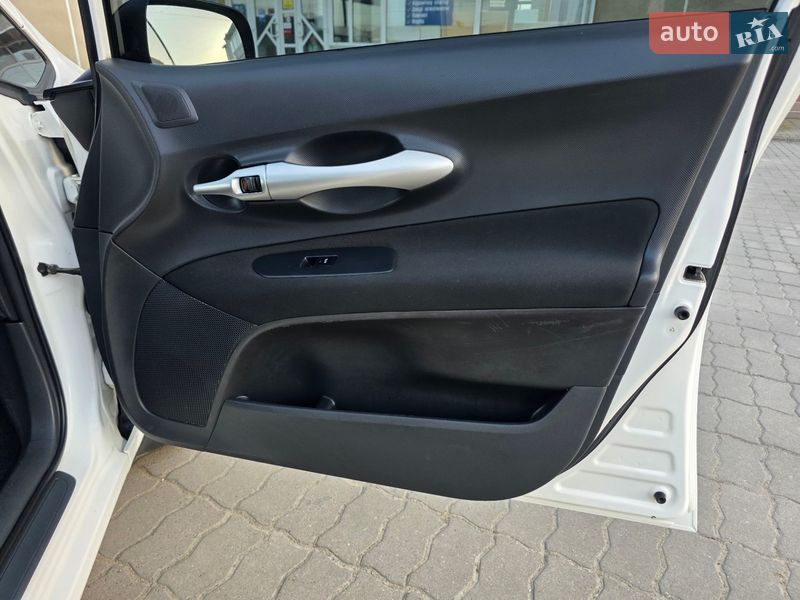 Хэтчбек Toyota Auris 2013 в Хмельницком фото 46 Хэтчбек Toyota Auris 2013 в Хмельницком