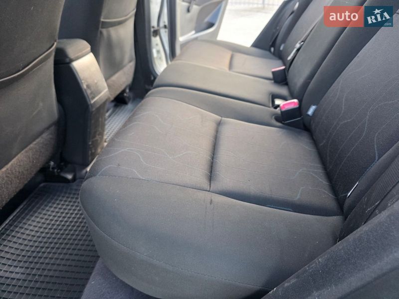 Хэтчбек Toyota Auris 2013 в Хмельницком фото 49 Хэтчбек Toyota Auris 2013 в Хмельницком
