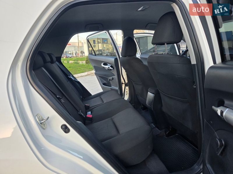 Хэтчбек Toyota Auris 2013 в Хмельницком фото 55 Хэтчбек Toyota Auris 2013 в Хмельницком