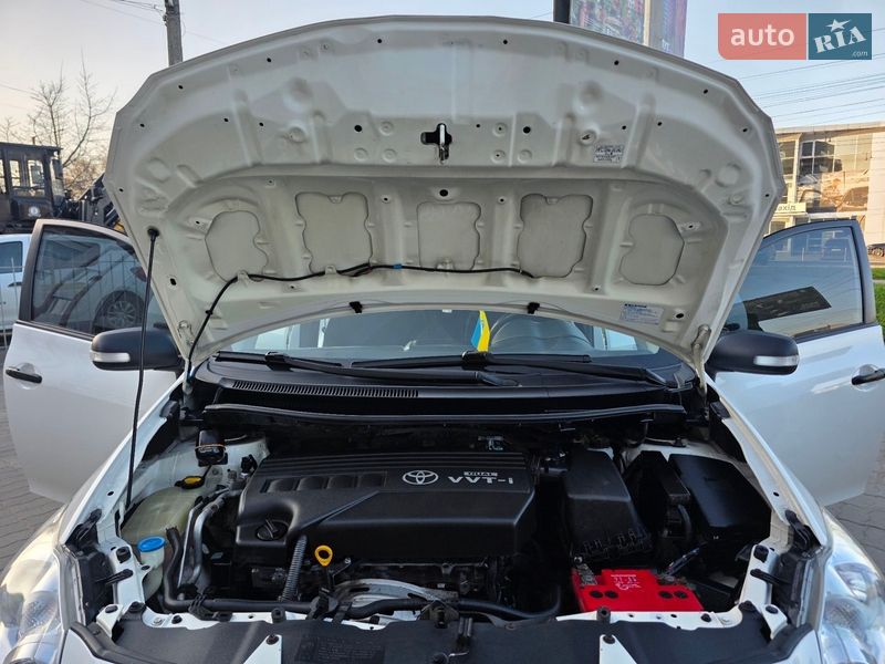 Хэтчбек Toyota Auris 2013 в Хмельницком фото 66 Хэтчбек Toyota Auris 2013 в Хмельницком