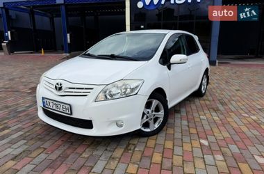 Хетчбек Toyota Auris 2012 в Харкові