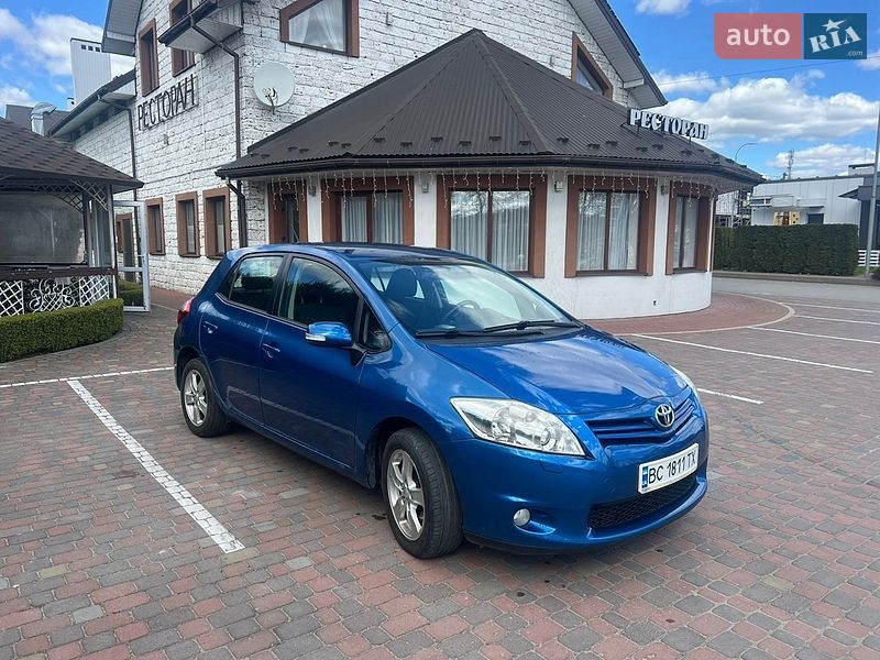 Toyota Auris 2010