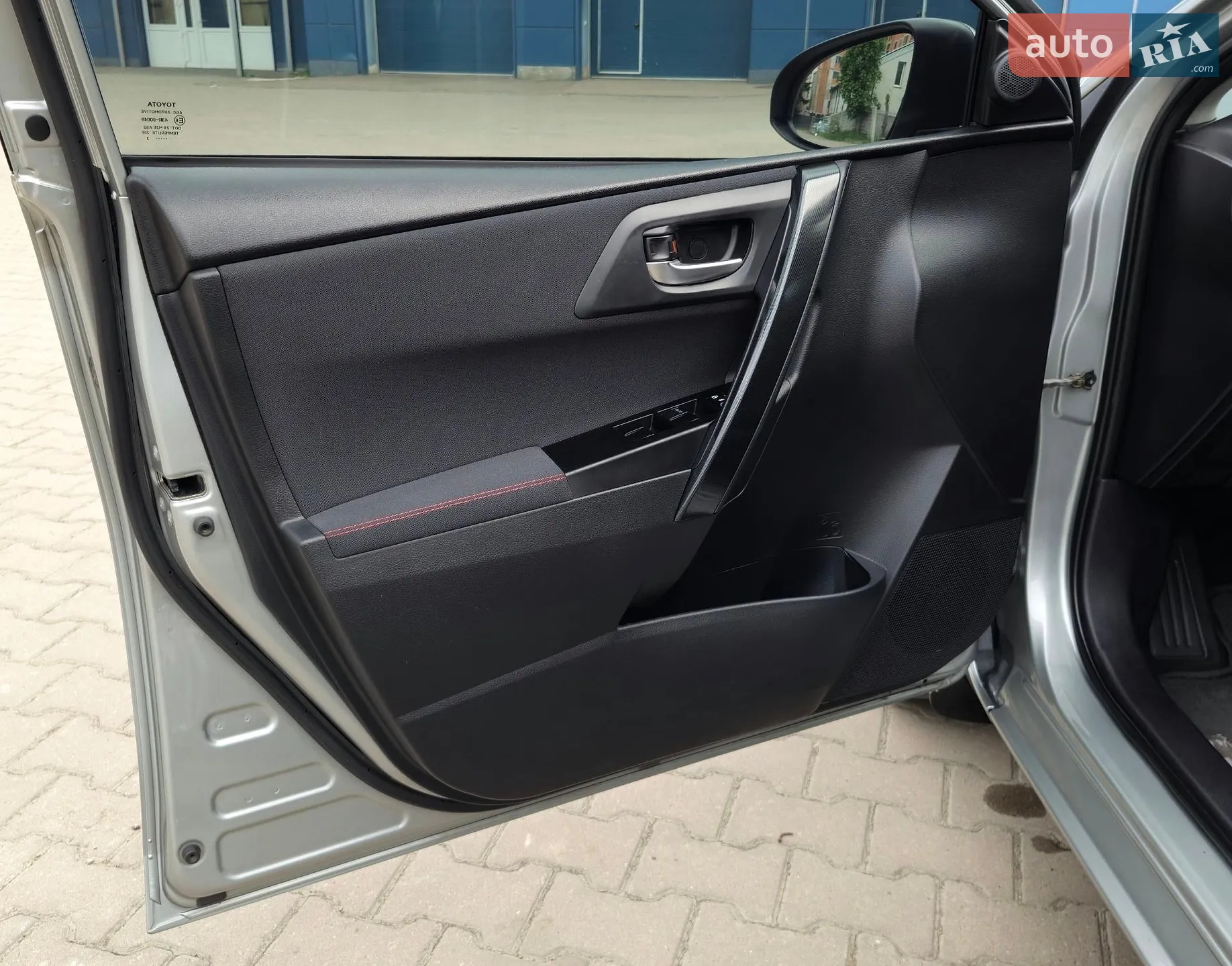 2013 Toyota Auris - мініатюра 32
